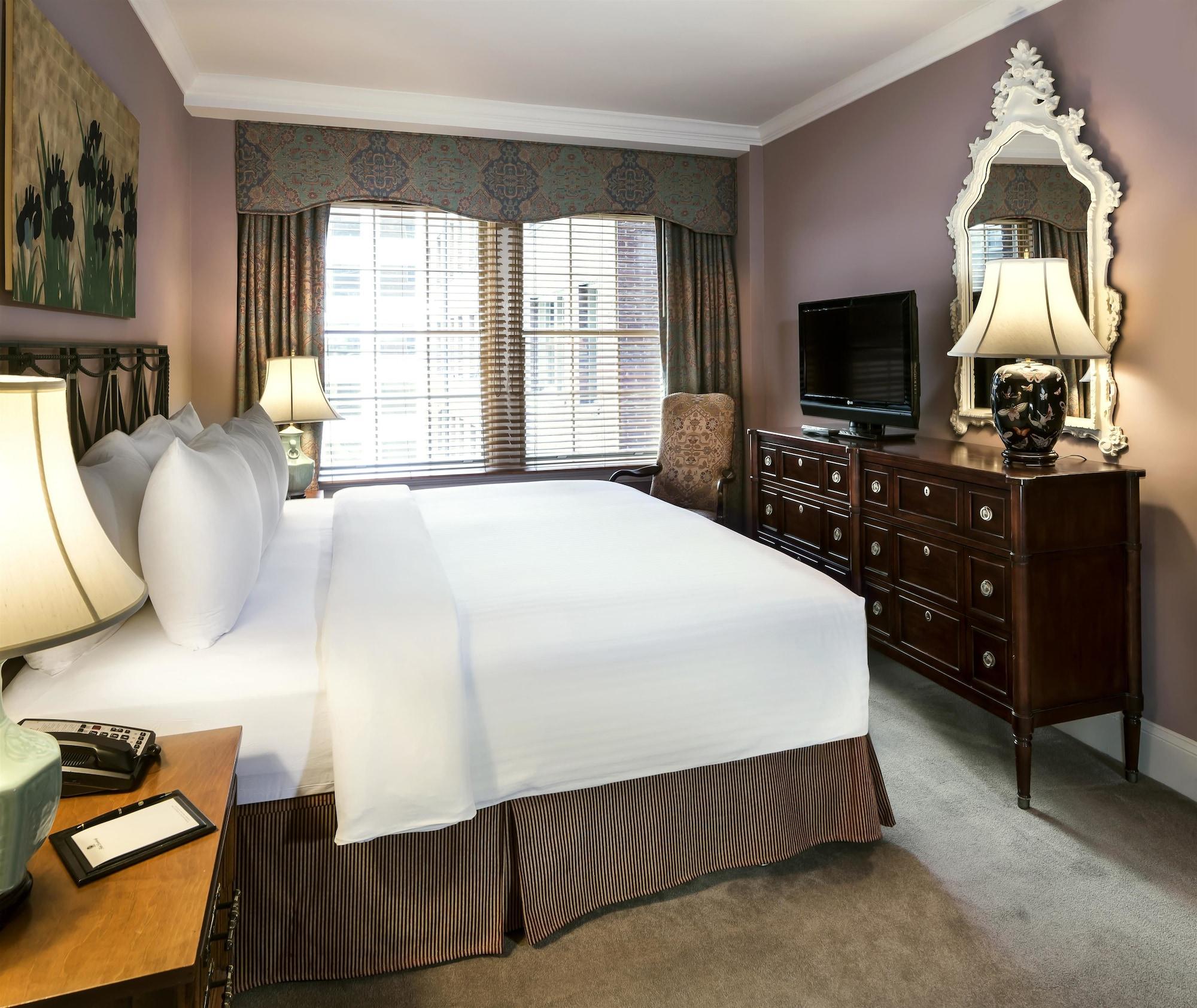 Hotel Lombardy